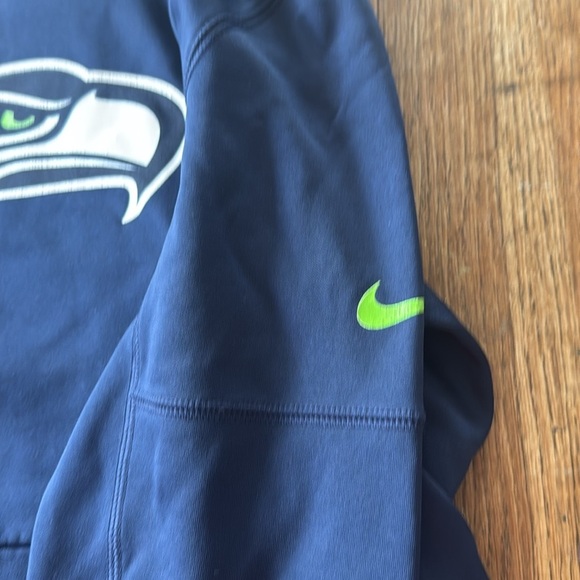 Nike Therma Fit Seattle Seahawks Sideline Hoodie - Picture 3 of 8
